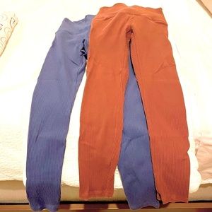 2 pairs PINK ribbed leggings. 💕💙